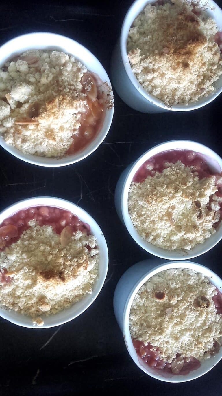 Crumble v zapékací míse